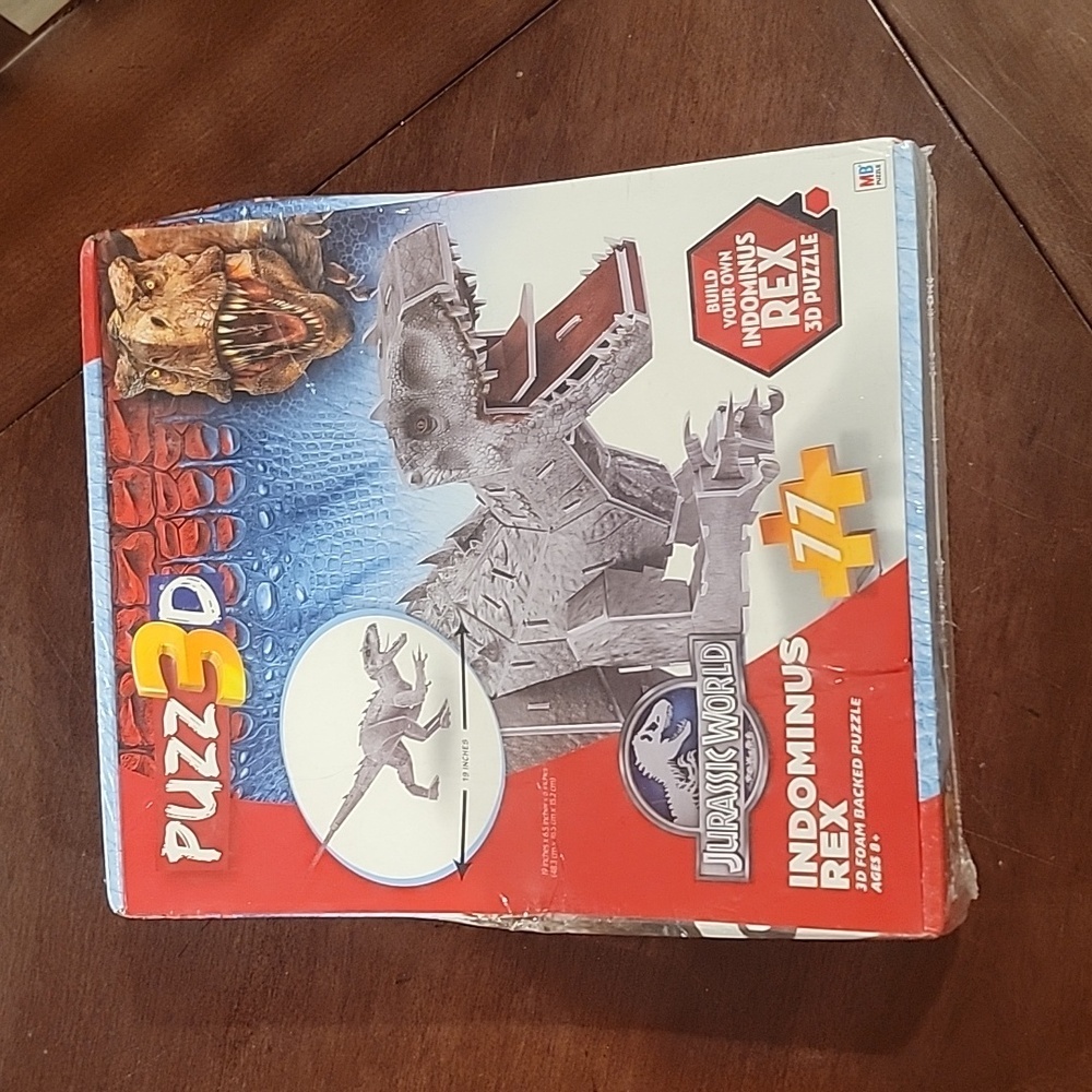 (J26) Jurassic world 3D Puzzle